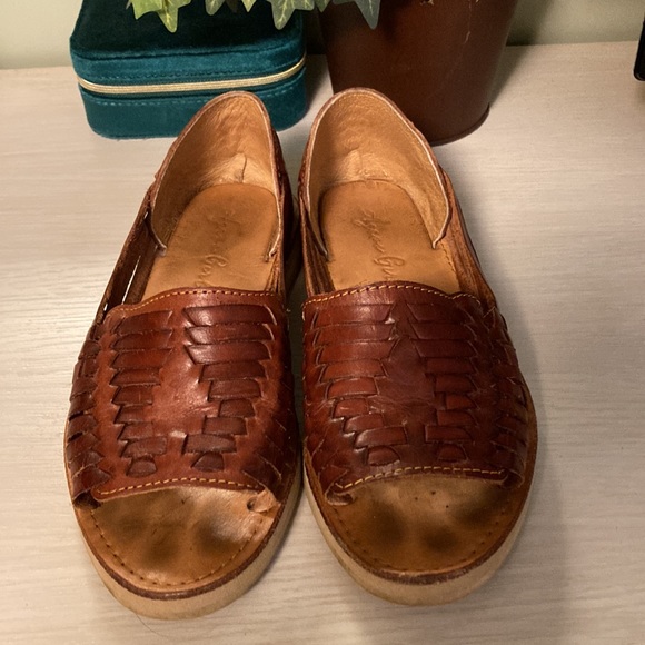 Authentic Leather Woven Huaraches - Picture 11 of 11